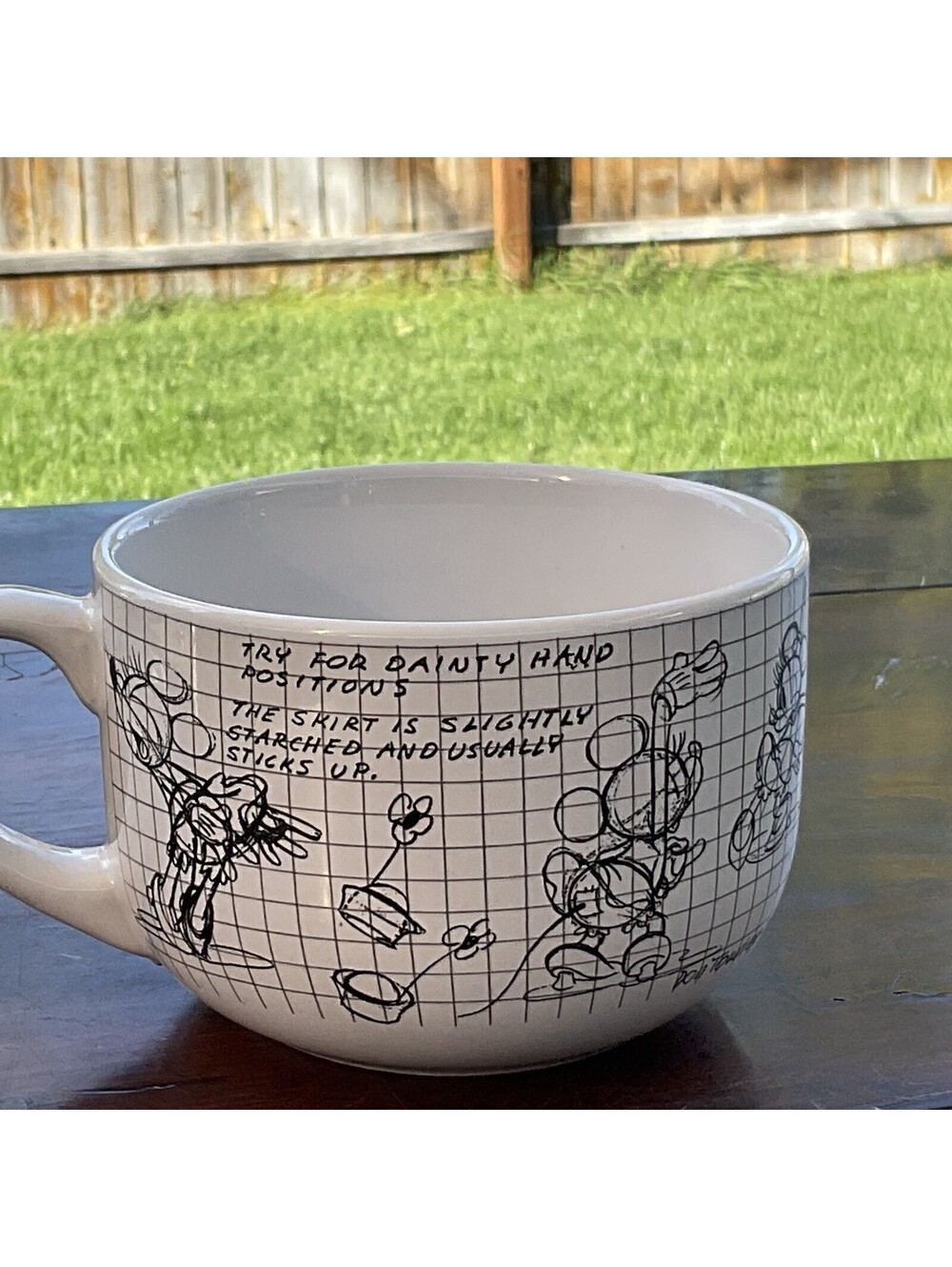 Disney Sketchbook MINNIE MOUSE Soup Bowl/Mug with Handle Large 24 oz